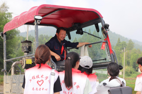 深耕田野，心系发展：隘口村的泥土课堂