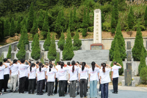 1752481671-dd17465460ce9d4