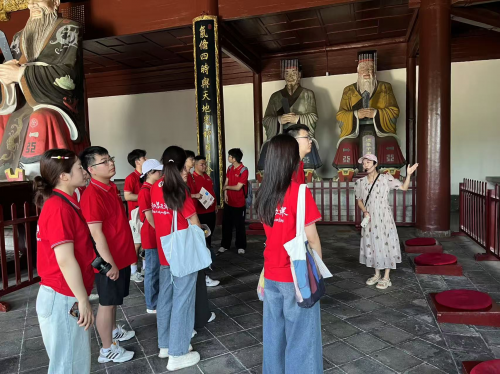 安徽师范大学实践团队深入桐城开展文化传承调研与宣讲活动